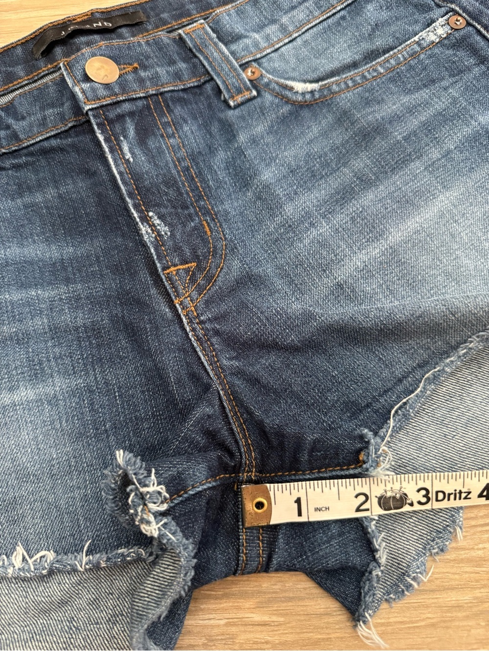 J Brand Cut-Off Short Ringer Size 28 - Picture 10 of 11
